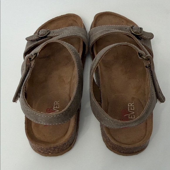 Wear Ever Brown Strap Comfort Footbed Sandals Size 6 - Picture 3 of 10